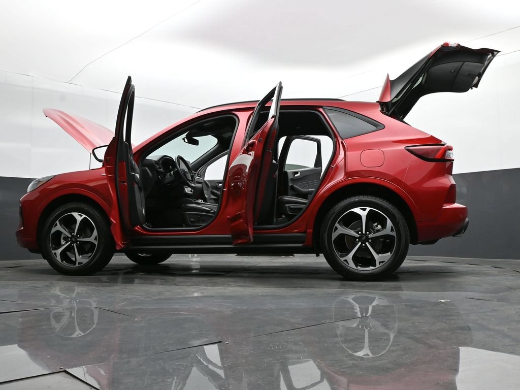 Certified 2023 Ford Escape ST-Line Elite AWD/4WD image 34