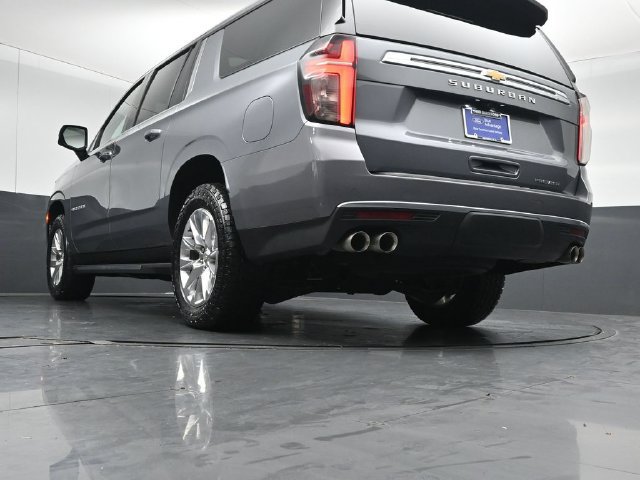 Used 2022 Chevrolet Suburban Premier AWD/4WD image 40