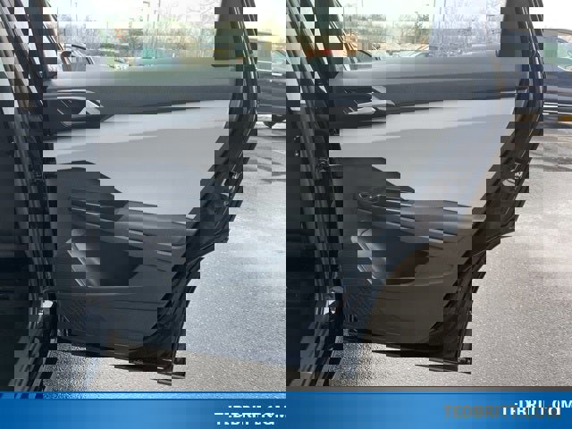 Used 2023 Volkswagen Taos S image 18