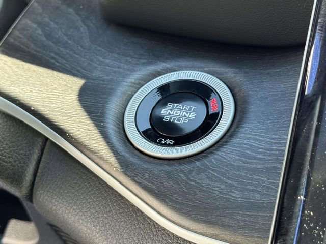 Used 2024 Jeep Grand Cherokee Limited AWD/4WD image 24