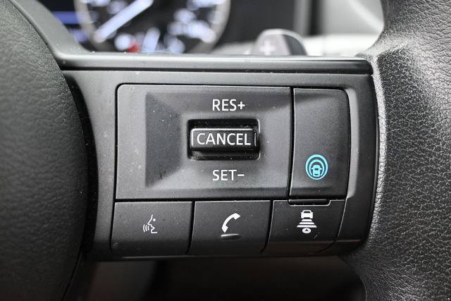 Used 2024 Nissan Rogue SV AWD/4WD image 23
