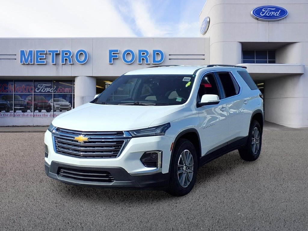 Used 2023 Chevrolet Traverse LT AWD/4WD image 7