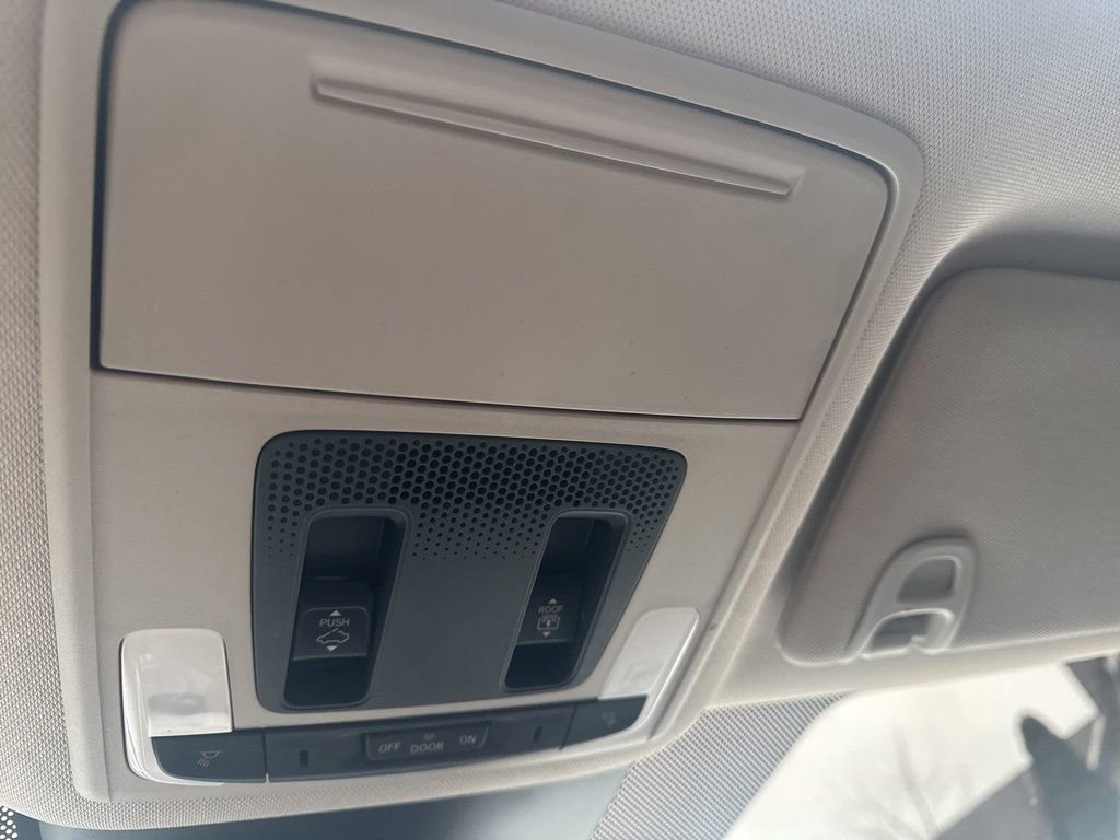 Used 2023 Honda Pilot Elite image 20