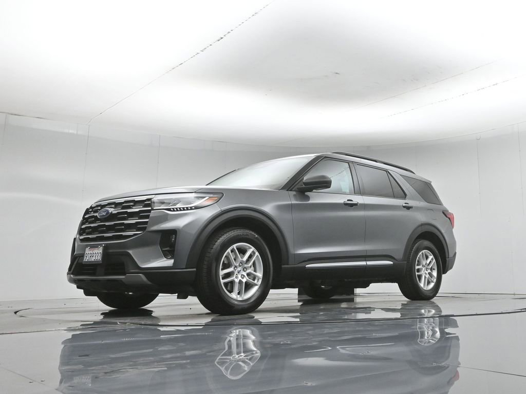 Certified 2025 Ford Explorer Active w/ Active Comfort Package RWD image 48