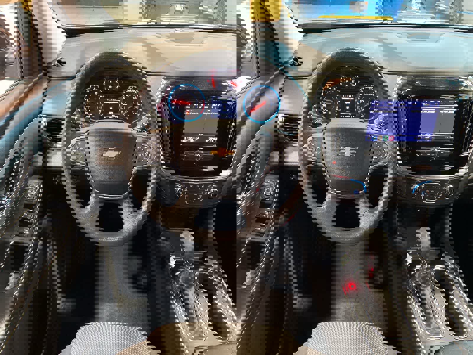 Used 2021 Chevrolet Traverse LS image 15