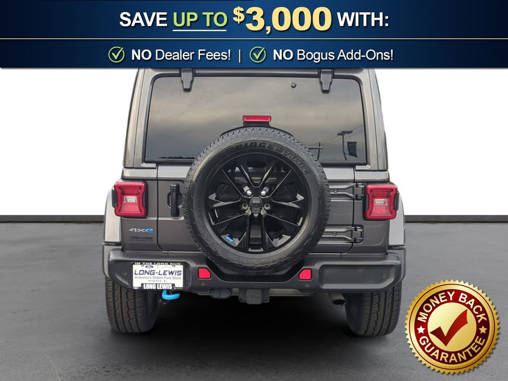 Used 2022 Jeep Wrangler Unlimited Sahara w/ Cold Weather Group AWD/4WD image 5
