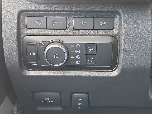 Certified 2024 Ford F250 Lariat w/ Lariat Ultimate Package AWD/4WD image 27