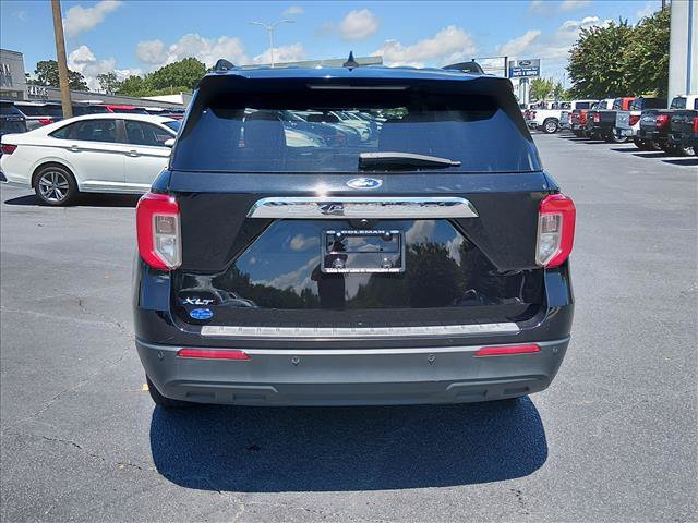 Certified 2023 Ford Explorer XLT RWD image 5