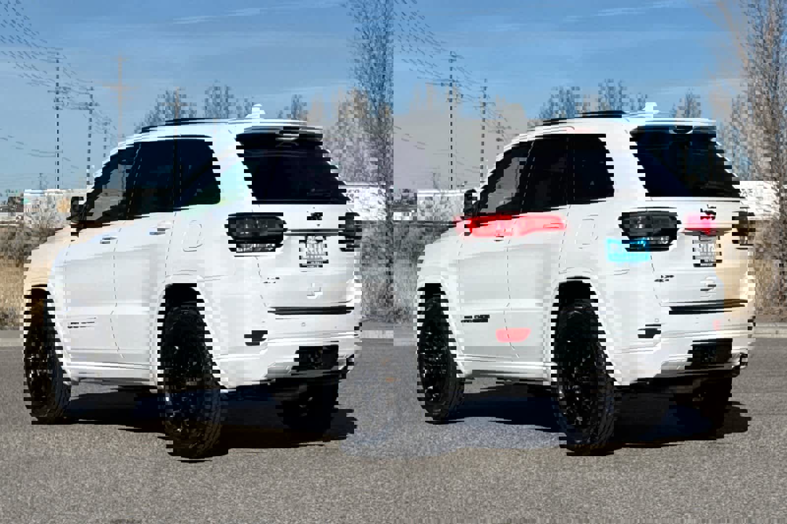 Used 2020 Jeep Grand Cherokee Altitude image 3