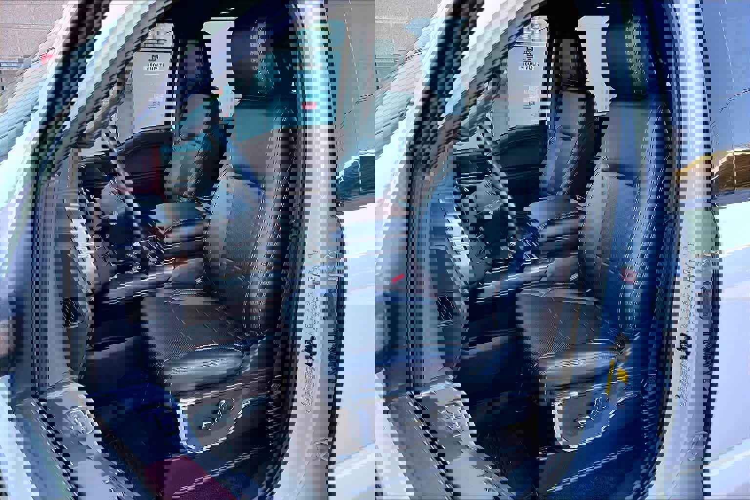 Certified 2022 Ford F150 Lariat w/ Equipment Group 502A High image 11