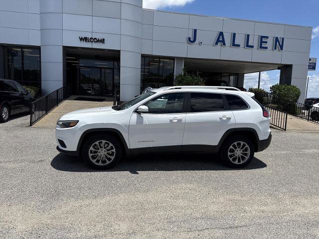 Used 2019 Jeep Cherokee Latitude Plus FWD image 2