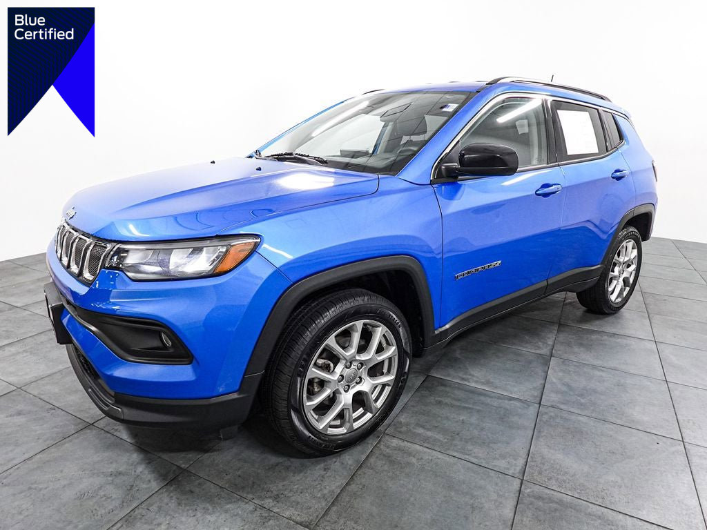 Used 2022 Jeep Compass Latitude image 1