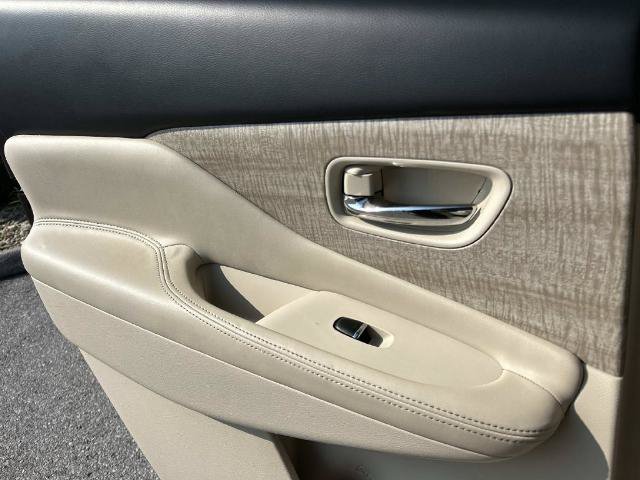 Used 2019 Nissan Murano SL w/ SL Technology Package FWD image 18
