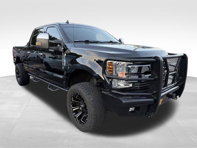 Certified 2019 Ford F250 Lariat w/ Lariat Ultimate Package AWD/4WD image 2