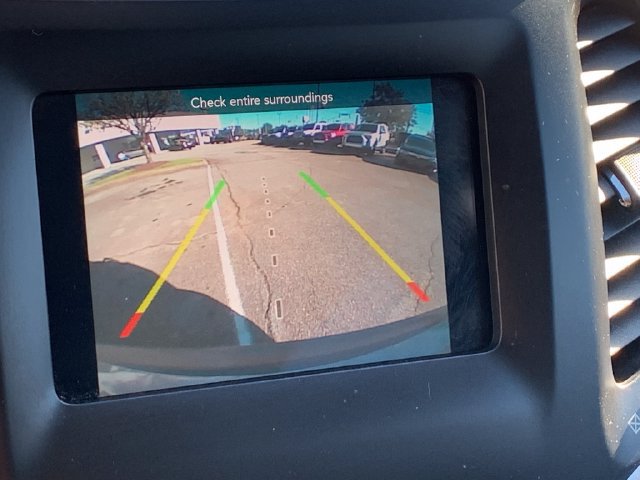 Used 2019 Jeep Cherokee Latitude w/ Trailer Tow Group FWD image 19