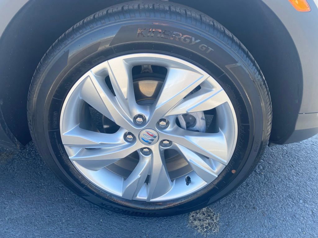 Used 2024 Buick Encore GX Preferred image 28