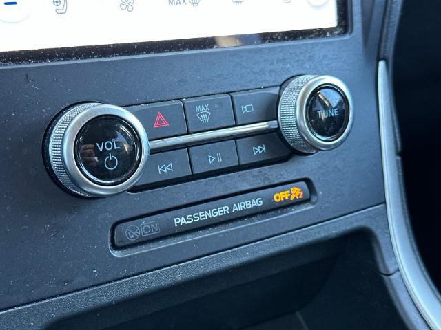 Certified 2024 Ford Edge SEL w/ Convenience Package AWD/4WD image 17