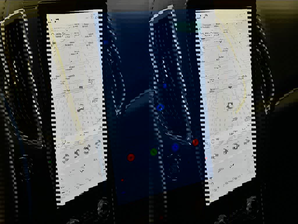 Certified 2021 Ford Edge ST w/ Equipment Group 401A image 27