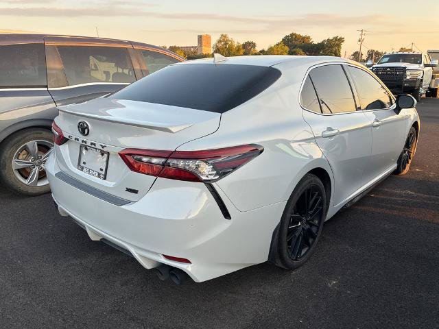 Used 2023 Toyota Camry XSE FWD image 3