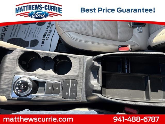 Certified 2020 Ford Escape Titanium w/ Titanium Premium Package 2.0 AWD/4WD image 21