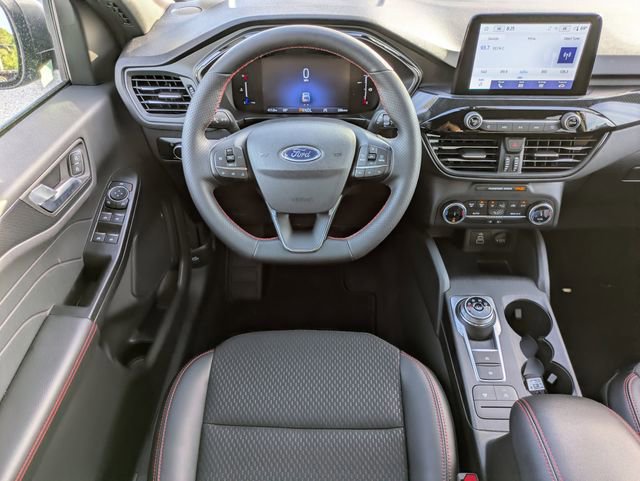 Certified 2026 Ford Escape ST-Line FWD image 16