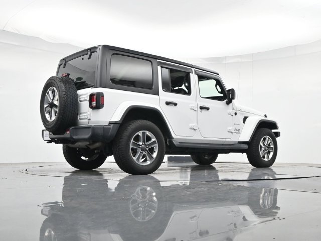 Used 2018 Jeep Wrangler Unlimited Sahara AWD/4WD image 27