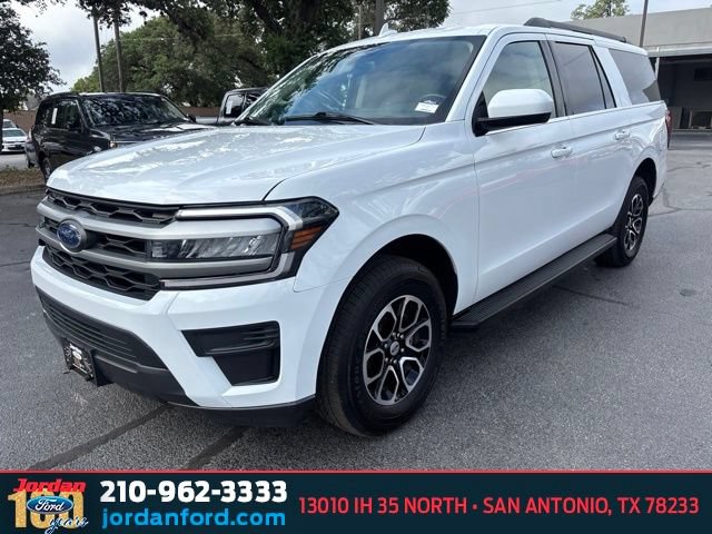 Certified 2024 Ford Expedition Max XLT RWD image 3