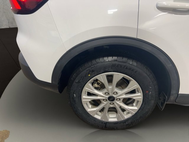 Certified 2025 Ford Escape Active AWD/4WD image 34