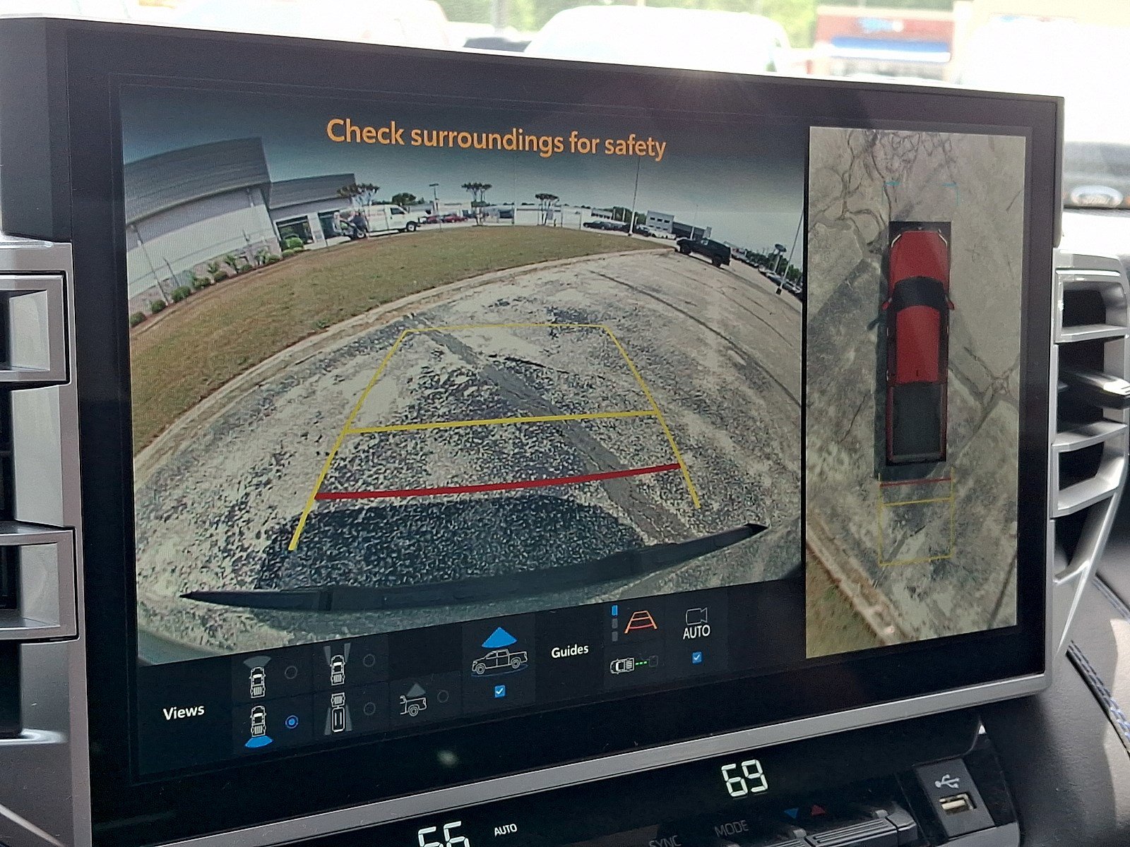 Used 2025 Toyota Tundra Platinum AWD/4WD image 18