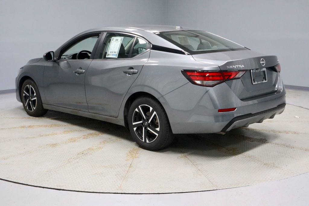 Used 2024 Nissan Sentra SV image 8