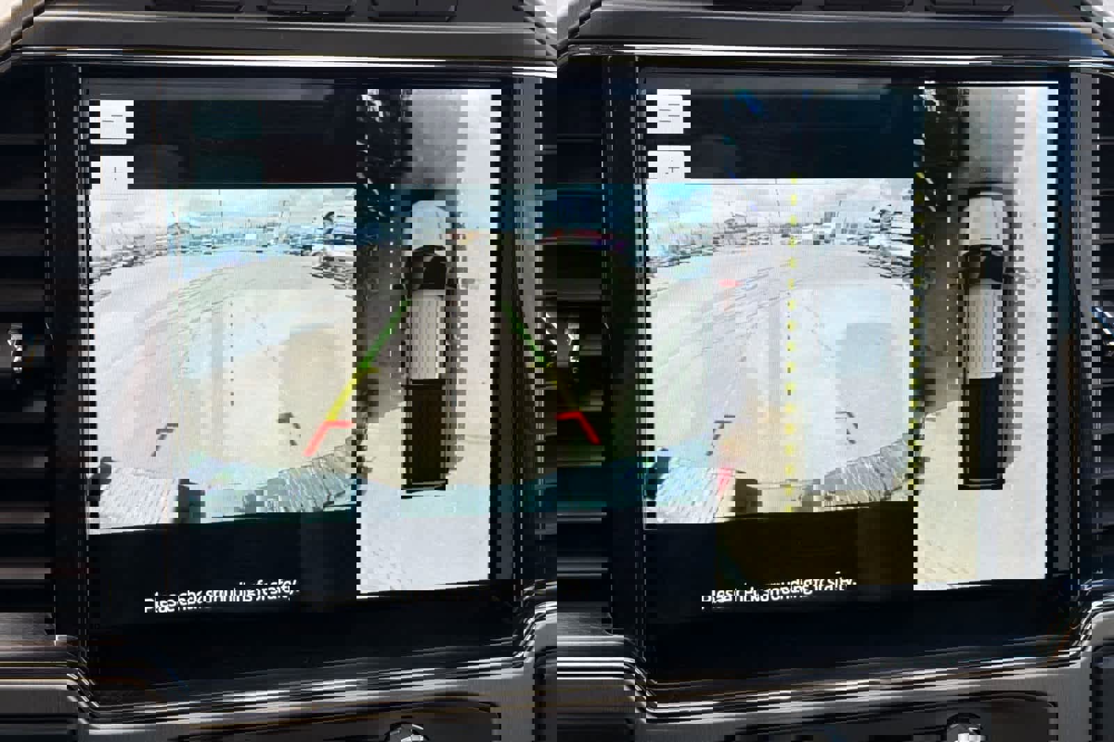 Certified 2022 Ford F350 Platinum w/ Tremor Off-Road Package image 19