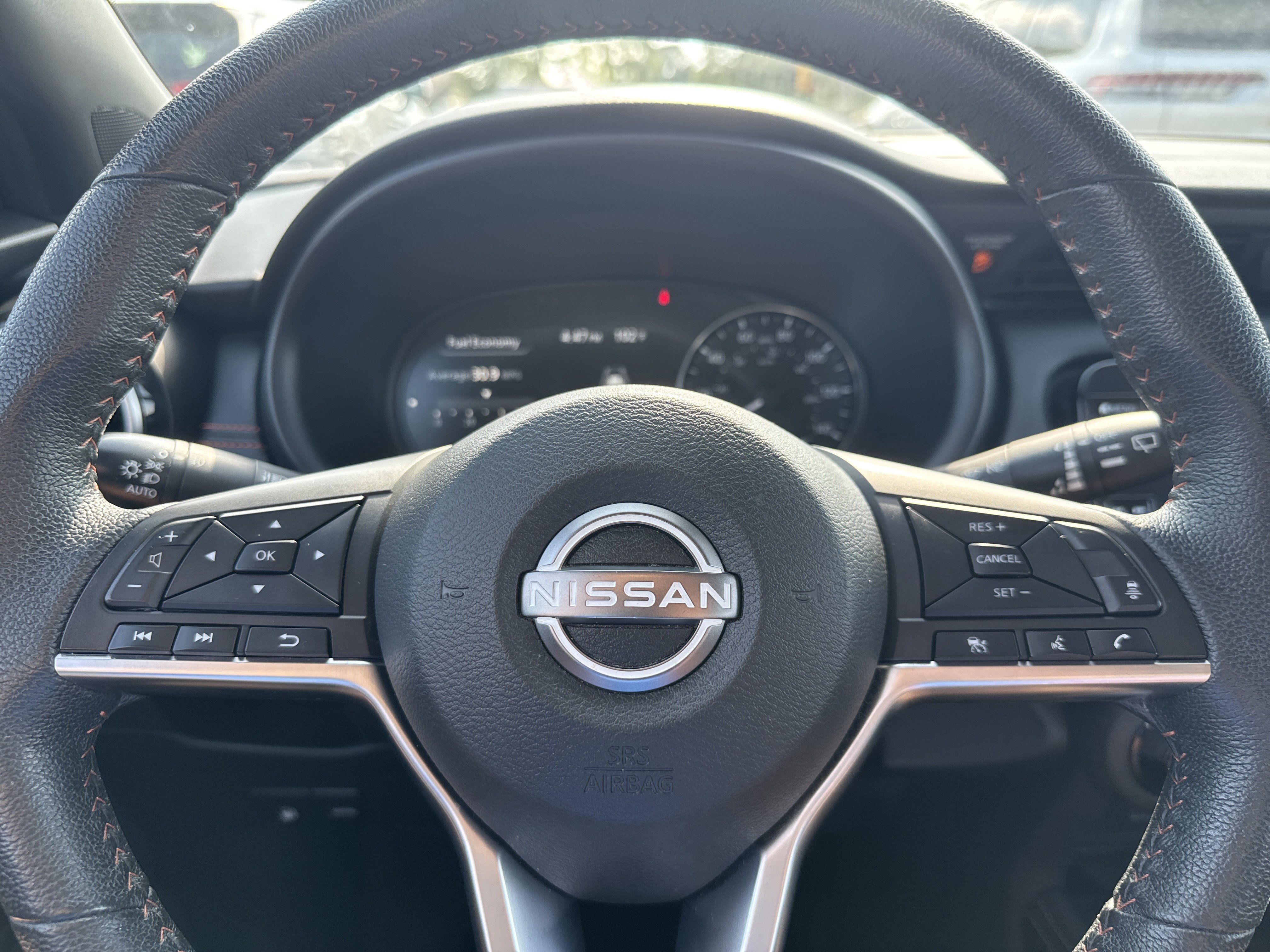Used 2024 Nissan Kicks SR FWD image 15