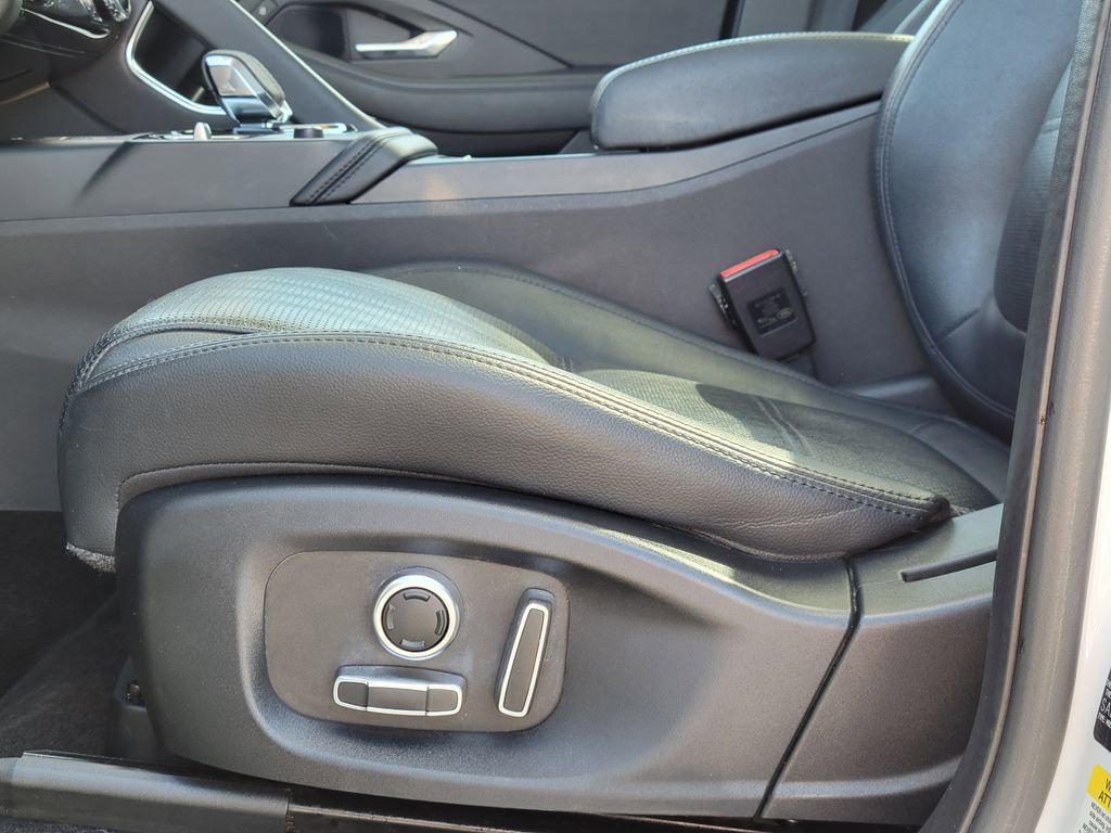 Used 2021 Jaguar E-PACE SE image 24