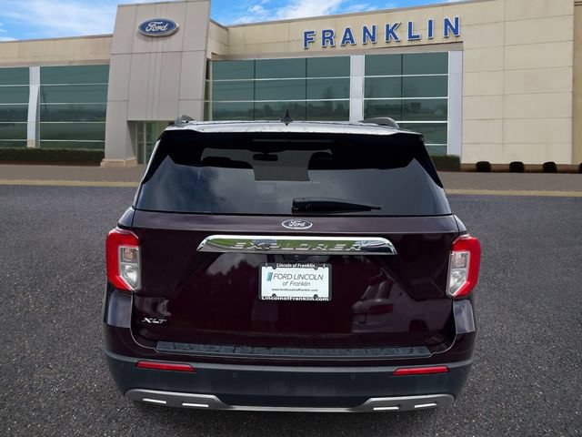 Certified 2022 Ford Explorer XLT w/ Equipment Group 202A RWD image 6