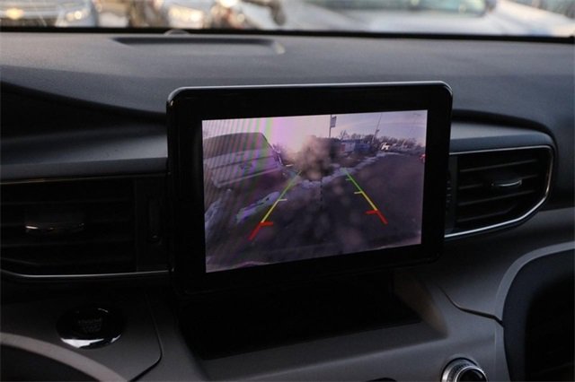 Certified 2023 Ford Explorer XLT w/ Equipment Group 202A image 18