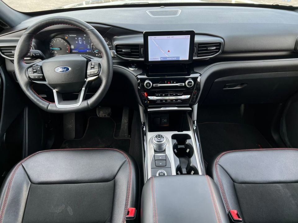 Certified 2022 Ford Explorer ST-Line w/ Class IV Trailer Tow Package image 9