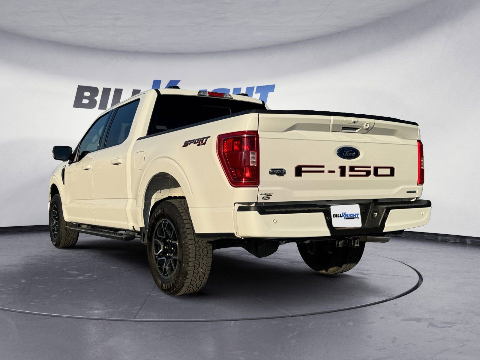 Certified 2022 Ford F150 XLT w/ Equipment Group 302A High image 3