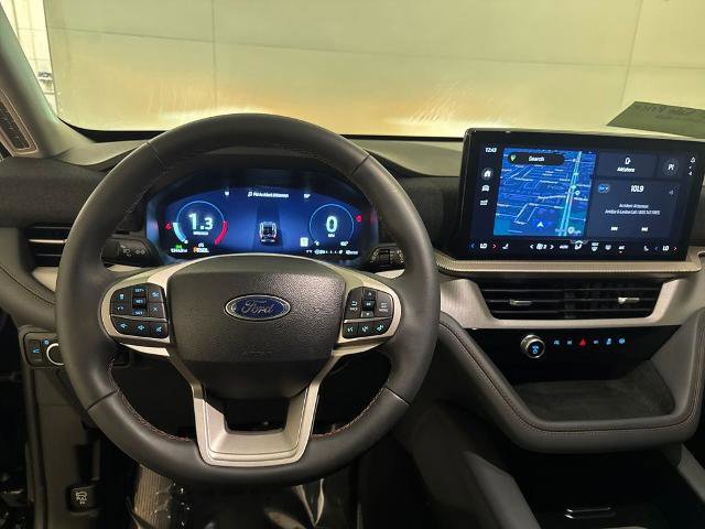 Certified 2025 Ford Explorer Active image 11