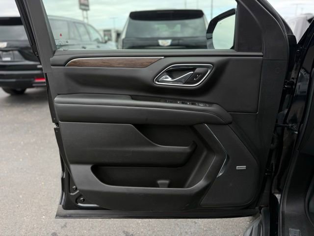Used 2023 Chevrolet Suburban High Country AWD/4WD image 13