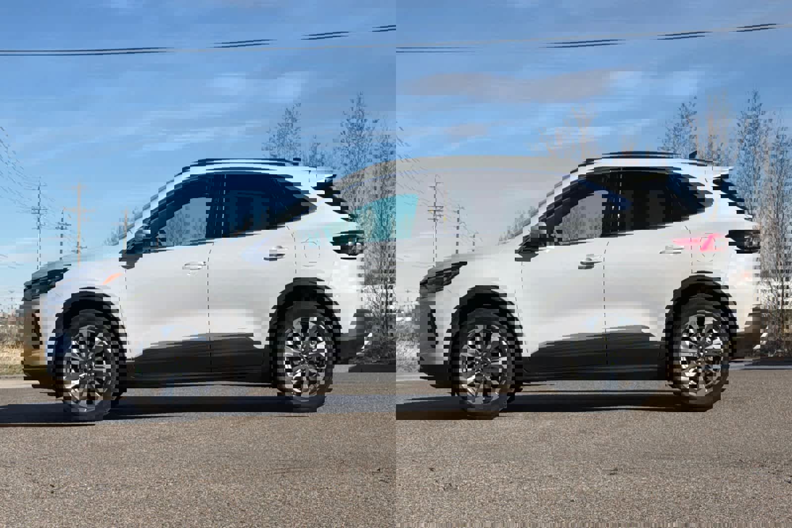 Certified 2025 Ford Escape Platinum image 2