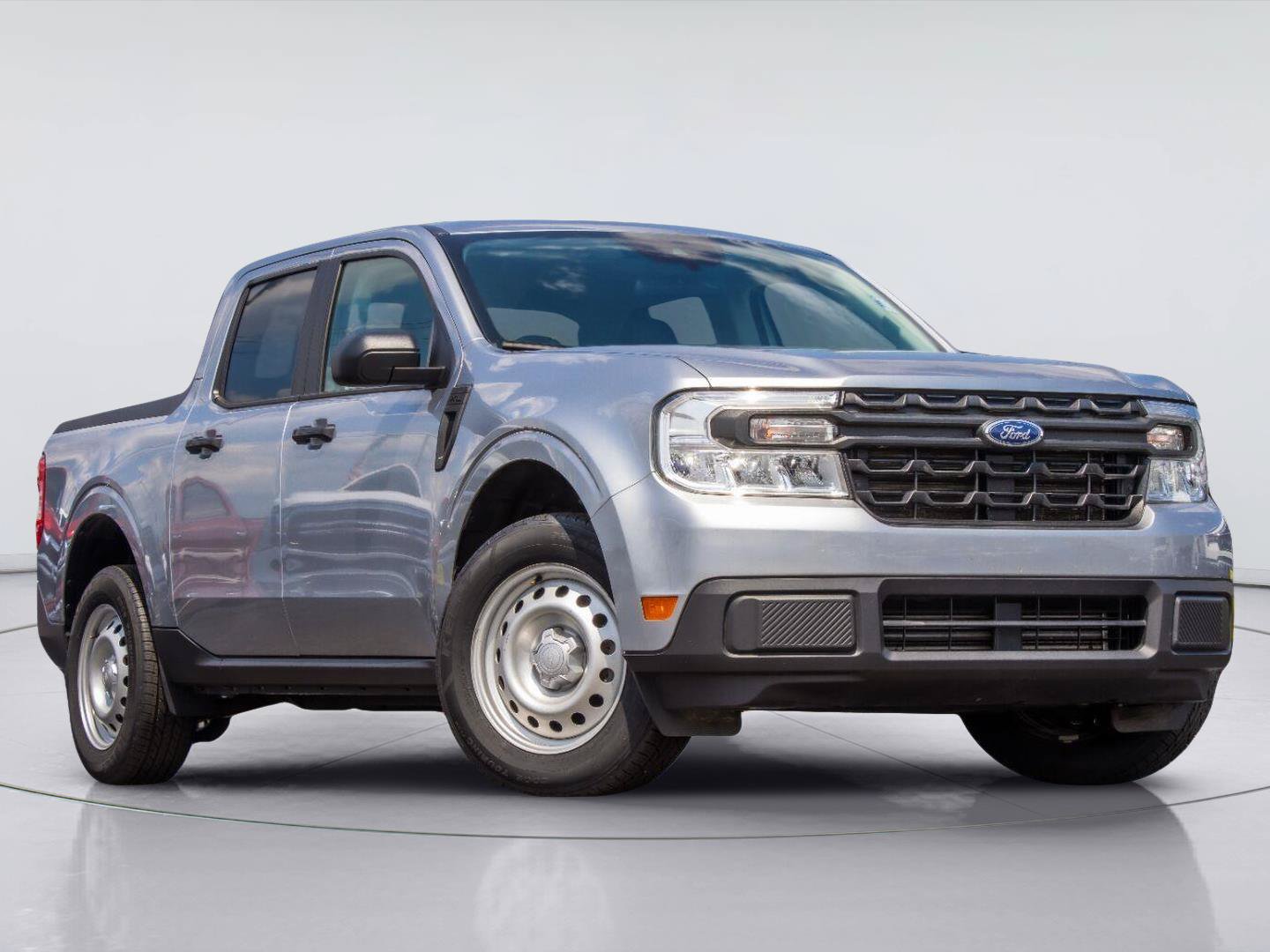 Certified 2022 Ford Maverick XL w/ Equipment Group 100A Standard AWD/4WD image 2