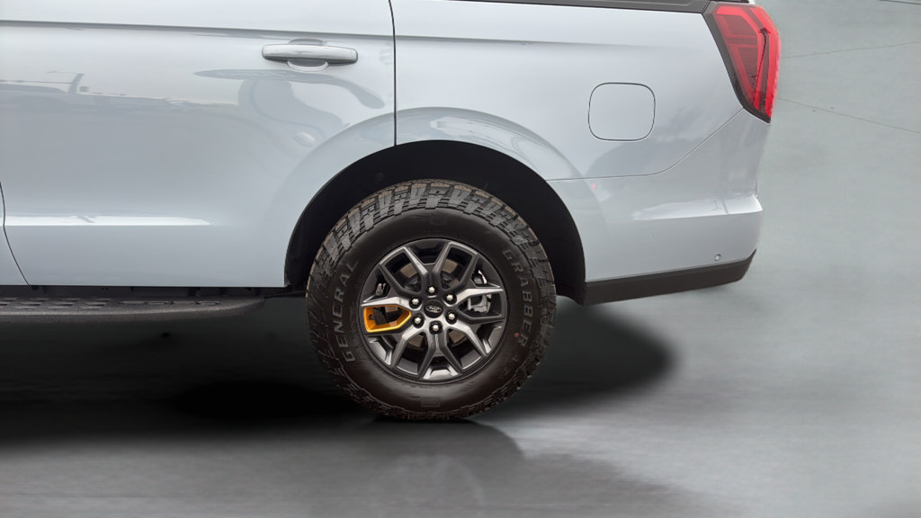 Certified 2025 Ford Expedition Tremor AWD/4WD image 43