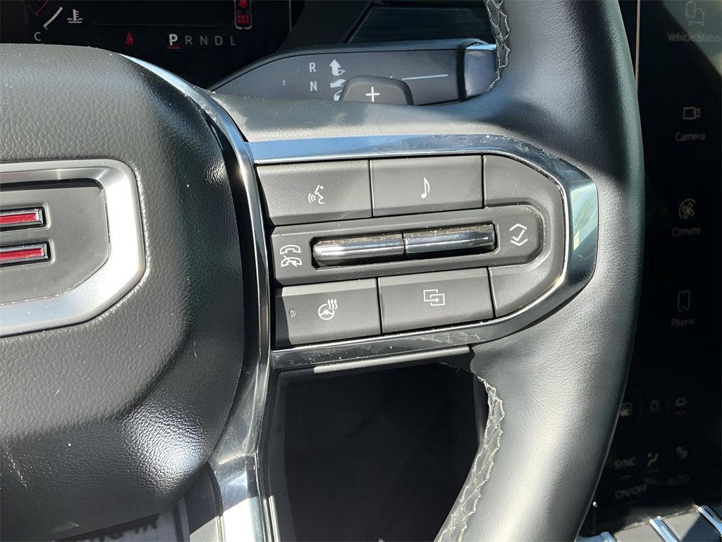 Used 2025 GMC Acadia Elevation image 32