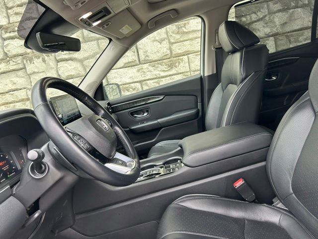 Used 2023 Honda Pilot Elite image 8