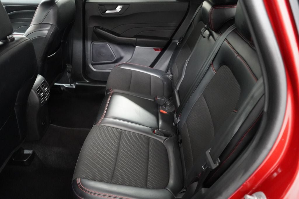 Certified 2025 Ford Escape ST-Line FWD image 27