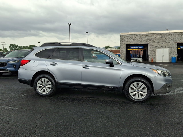 Used 2017 Subaru Outback 2.5i Premium w/ Popular Package #2 AWD/4WD image 7