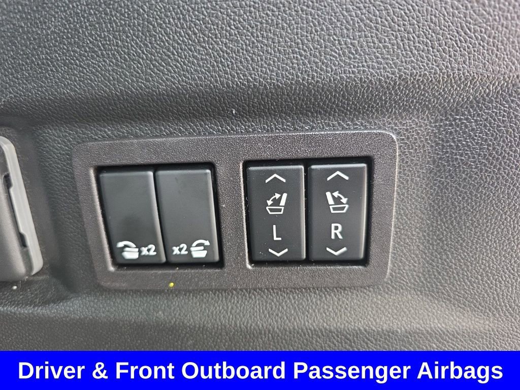 Used 2023 Chevrolet Tahoe LT w/ Luxury Package image 17