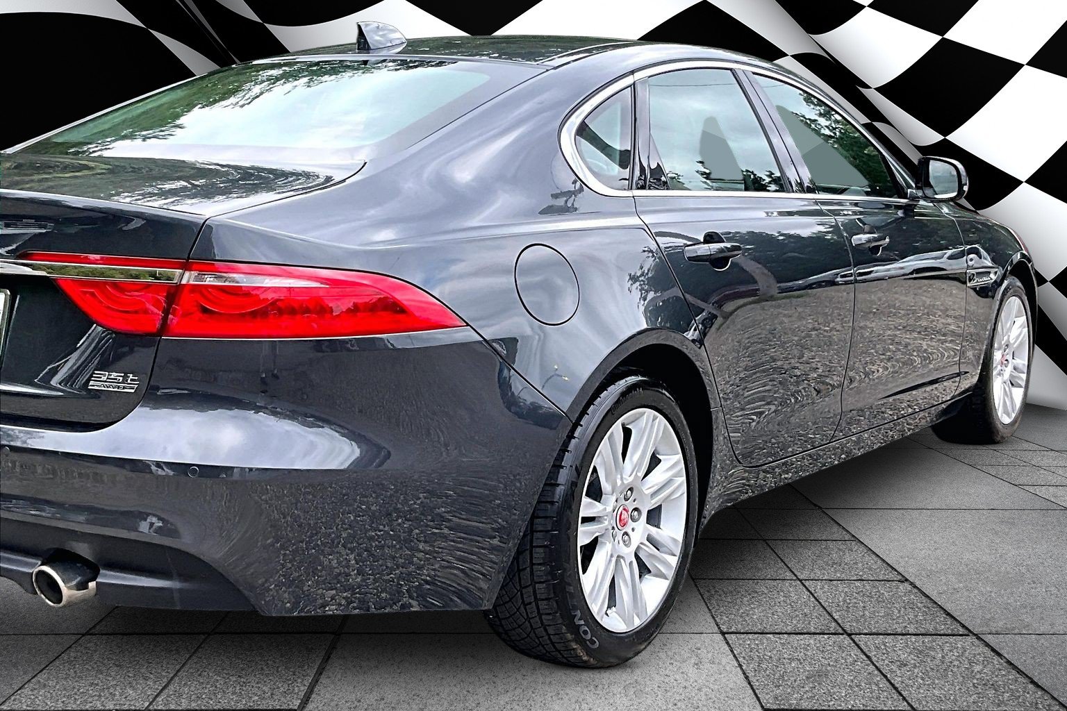 Used 2017 Jaguar XF Premium AWD/4WD image 2