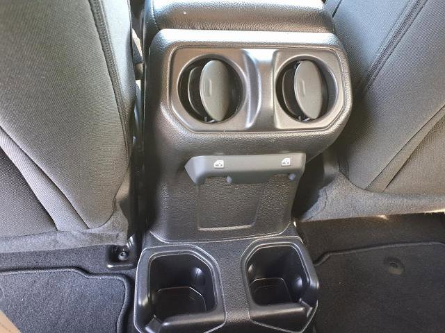 Used 2021 Jeep Wrangler Unlimited Sport AWD/4WD image 22