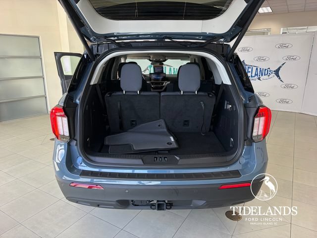 Certified 2026 Ford Explorer Active RWD image 12